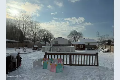 1842 East St, Pittsfield, MA 01201 - Photo 35