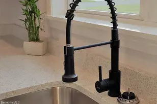 1842 East St, Pittsfield, MA 01201 - Photo 13