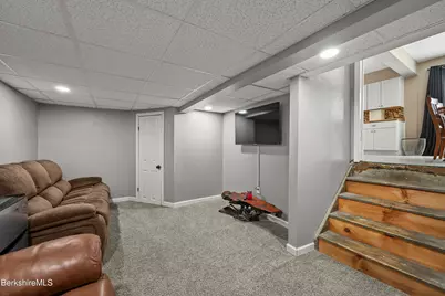 96 Broadview Ter, Pittsfield, MA 01201 - Photo 33