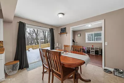 96 Broadview Ter, Pittsfield, MA 01201 - Photo 21