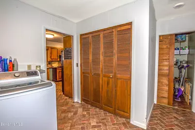 500 Walker St, Lenox, MA 01240 - Photo 15