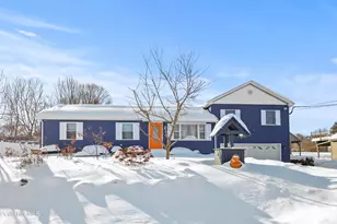 15 Martin Ave, Lee, MA 01238 - Photo 3