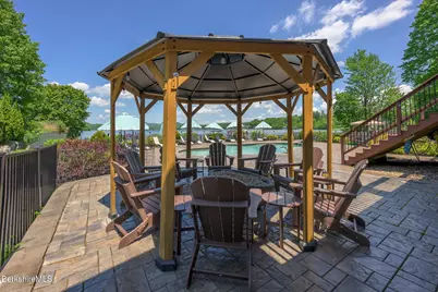 140 Hancock Rd, Pittsfield, MA 01201 - Photo 53