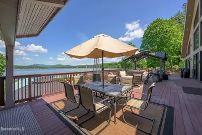 140 Hancock Rd, Pittsfield, MA 01201 - Photo 21