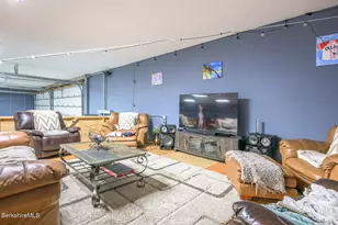 140 Hancock Rd, Pittsfield, MA 01201 - Photo 33