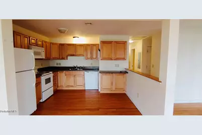 14 Highland Ave, Pittsfield, MA 01201 - Photo 9