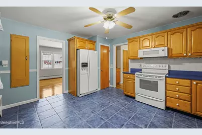 158 Eleanor Rd, Pittsfield, MA 01201 - Photo 7