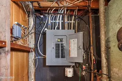 158 Eleanor Rd, Pittsfield, MA 01201 - Photo 39