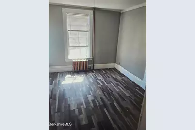 301 Walnut St, North Adams, MA 01247 - Photo 5