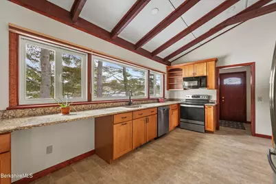 25 Leroi Dr, Pittsfield, MA 01201 - Photo 13