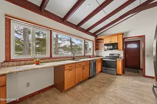 25 Leroi Dr, Pittsfield, MA 01201 - Photo 13