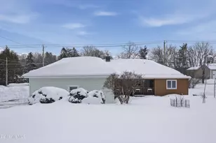 162 Bull Hill Rd, Lanesborough, MA 01237 - Photo 5