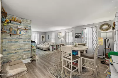 67 Reuter Ave, Pittsfield, MA 01201 - Photo 5