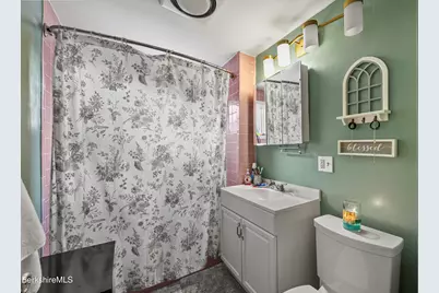 67 Reuter Ave, Pittsfield, MA 01201 - Photo 13