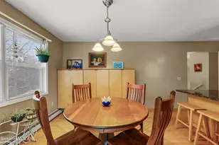 8 Iroquois St, Lanesborough, MA 01237 - Photo 41