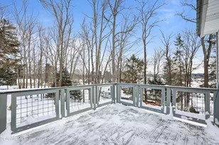 8 Iroquois St, Lanesborough, MA 01237 - Photo 17