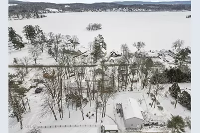 8 Iroquois St, Lanesborough, MA 01237 - Photo 11