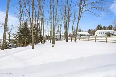 8 Iroquois St, Lanesborough, MA 01237 - Photo 11