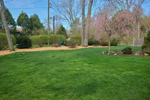 8 Iroquois St, Lanesborough, MA 01237 - Photo 21