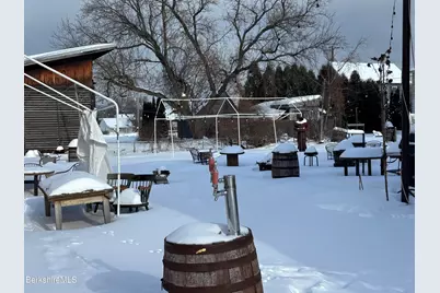 11 Gifford St, Pittsfield, MA 01201 - Photo 27