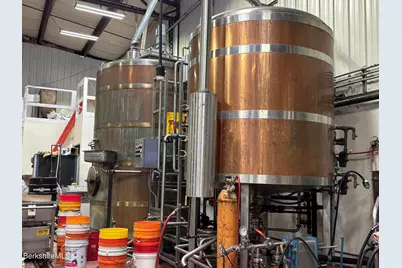 11 Gifford St, Pittsfield, MA 01201 - Photo 7