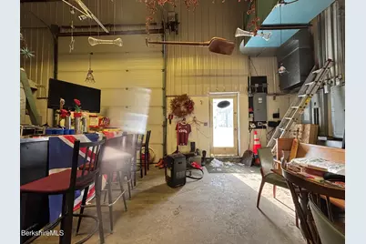 11 Gifford St, Pittsfield, MA 01201 - Photo 21