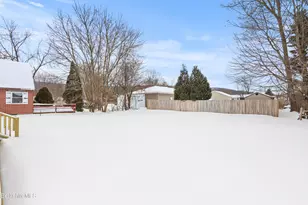 1990 East St, Pittsfield, MA 01201 - Photo 31