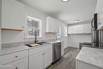 1990 East St, Pittsfield, MA 01201 - Photo 11