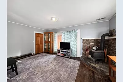 461 Elm St, Pittsfield, MA 01201 - Photo 13