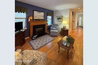 9063 Mountainside Dr, Hancock, MA 01237 - Photo 23