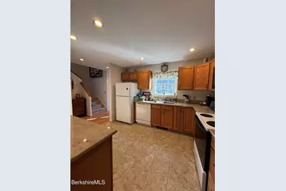 9063 Mountainside Dr, Hancock, MA 01237 - Photo 25