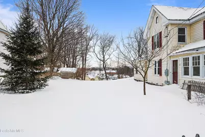 71 Weller Ave, Pittsfield, MA 01201 - Photo 3