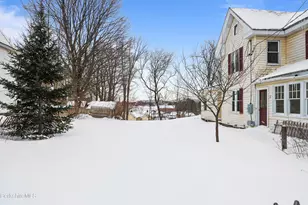 71 Weller Ave, Pittsfield, MA 01201 - Photo 3