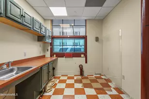 1 Fenn St, Pittsfield, MA 01201 - Photo 5