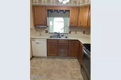 1 Pondview Dr #C3, Pittsfield, MA 01201 - Photo 5