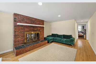 40 Baldwin Ave, Pittsfield, MA 01201 - Photo 13