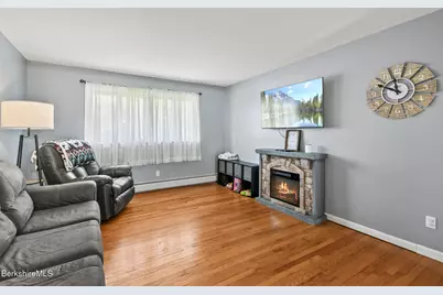 149 Kittredge Rd, Pittsfield, MA 01201 - Photo 9