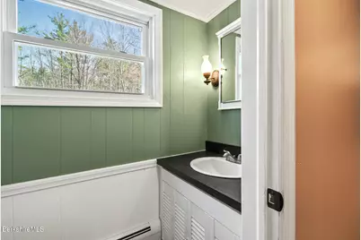 149 Kittredge Rd, Pittsfield, MA 01201 - Photo 27