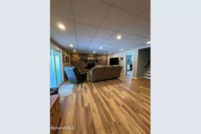 149 Kittredge Rd, Pittsfield, MA 01201 - Photo 25