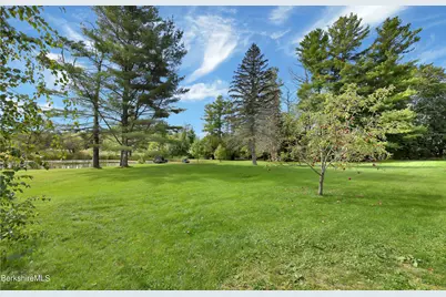 2 Wallace Rd #DH-B, Stockbridge, MA 01262 - Photo 27