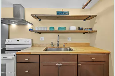 2 Wallace Rd #DH-B, Stockbridge, MA 01262 - Photo 15