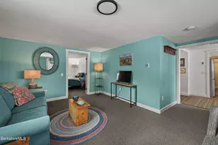 2 Wallace Rd, Stockbridge, MA 01262 - Photo 5