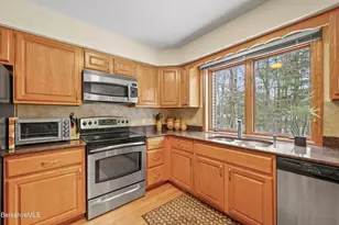 30 Clifden Ct, Lenox, MA 01240 - Photo 13