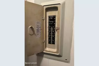 19 N Church St #5, North Adams, MA 01247 - Photo 15