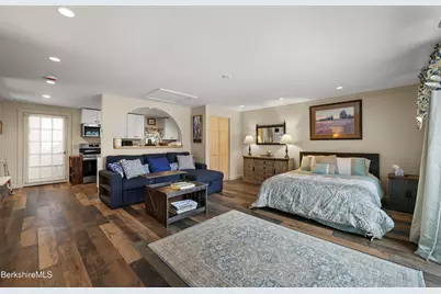 18-1 Morgan St #1, Lenox, MA 01240 - Photo 7