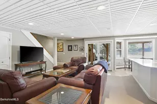 93 Gravesleigh Terrace, Pittsfield, MA 01201 - Photo 65