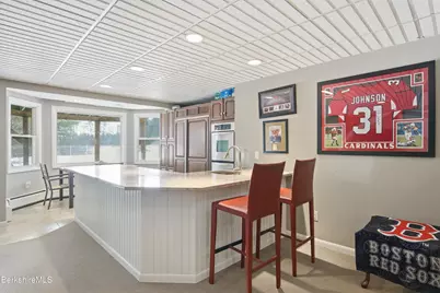 93 Gravesleigh Ter, Pittsfield, MA 01201 - Photo 63