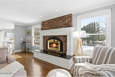 93 Gravesleigh Ter, Pittsfield, MA 01201 - Photo 27