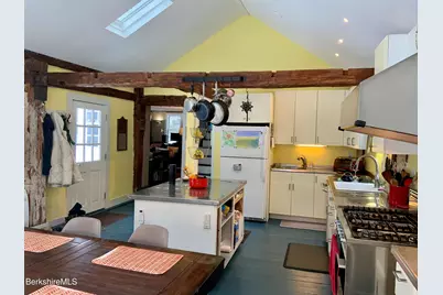 139 West Center Rd, West Stockbridge, MA 01266 - Photo 5
