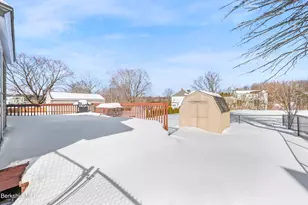 11 Crane Ave, Pittsfield, MA 01201 - Photo 31